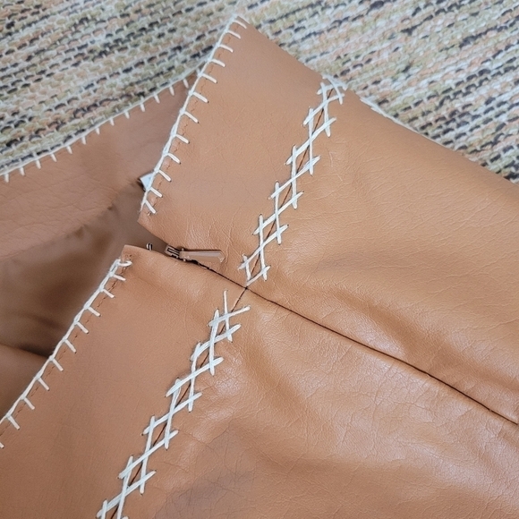 Gap Genuine Leather Skirt - Picture 4 of 8